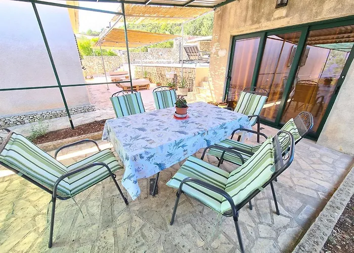 Semesterbostad Olive Tree - House With Pool Vinišće
