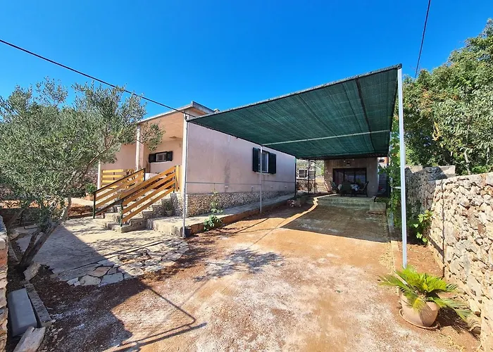 Olive Tree - House With Pool Semesterbostad *