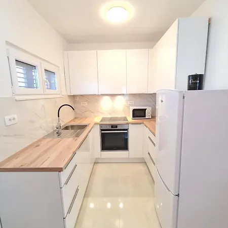 Olive Tree - House With Pool Дом отдыха *