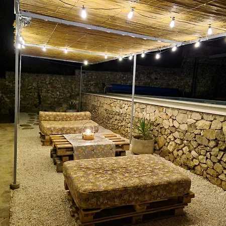 Olive Tree - House With Pool * Vinišće