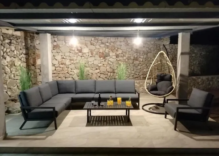 Olive Tree - House With Pool