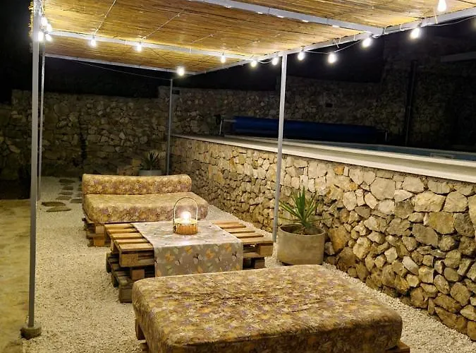 Olive Tree - House With Pool * Vinišće